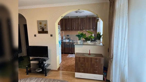 0% Comision! Apartament cu 2 camere de vânzare, Gherla — fotografia 3