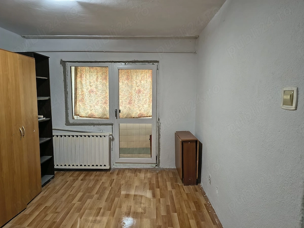 Garsonieră Rm Vâlcea — fotografia 1