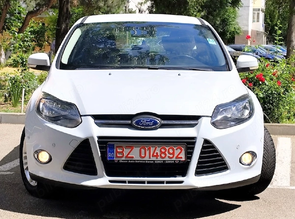 FORD Focus 2013 — imagine 5