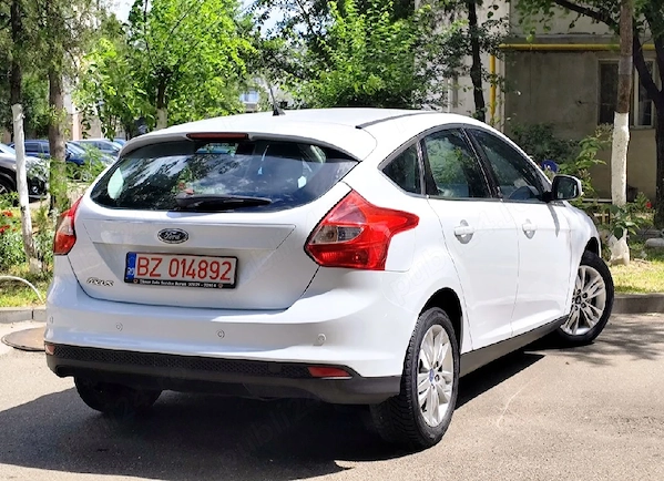 FORD Focus 2013 — imagine 4