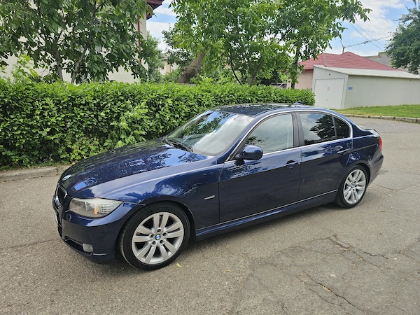 BMW 3 Series 2011 — imagine 9