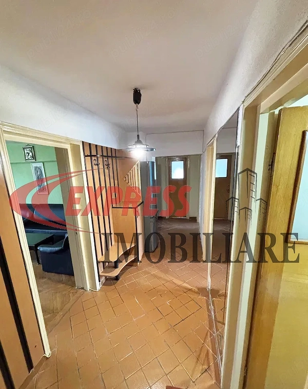 Unirii, Decebal, Piata Alba Iulia — fotografia 1