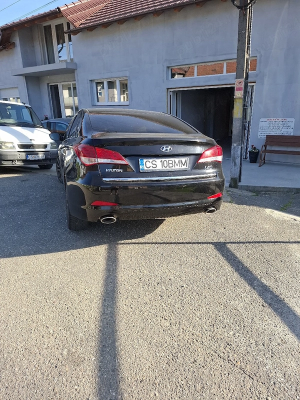HYUNDAI i40 2012 — imagine 9
