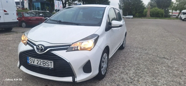 TOYOTA Yaris 2015 — imagine 4