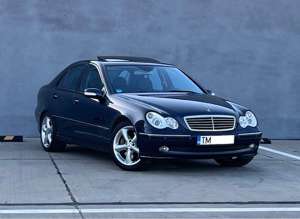MERCEDES-BENZ C-Class 2004