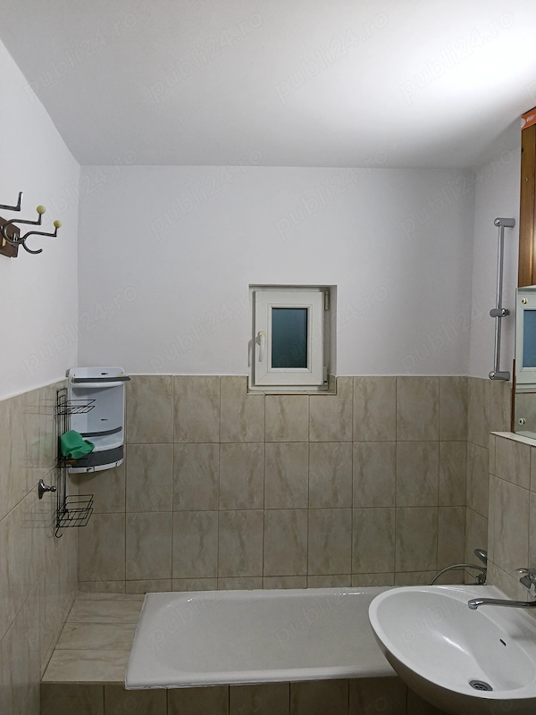 Închiriez apartament — fotografia 3
