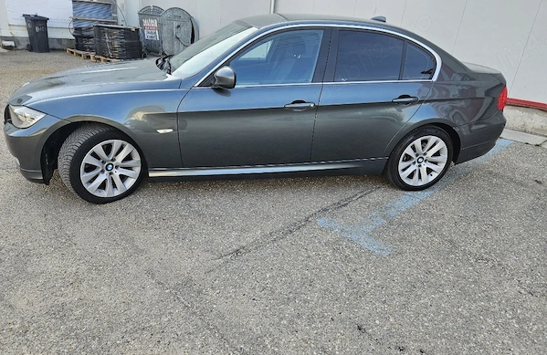 BMW 3 Series 2010 — imagine 3