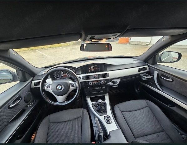 BMW 3 Series 2010 — imagine 5