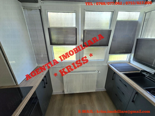 Apartament 3 Camere Confort 1 Decomandat Teilor Etaj 2 Renovat Nou Lux Semi-mobilat Liber An 1985 — fotografia 3