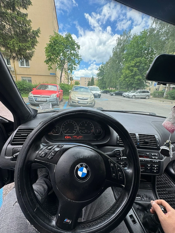 BMW 3 Series 2004 — imagine 4