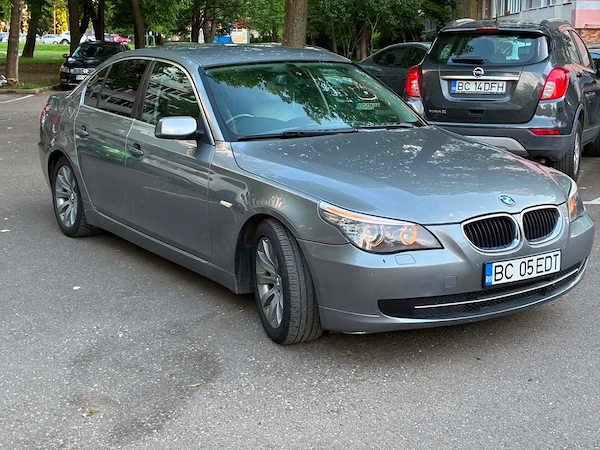 BMW 5 Series 2009 — imagine 4