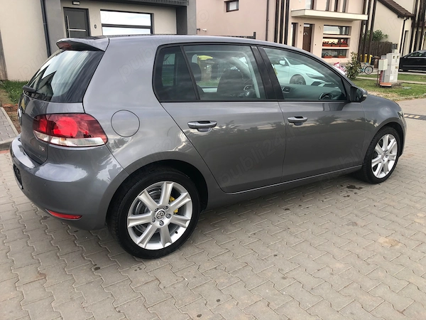 VOLKSWAGEN Golf 2011 — imagine 4