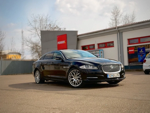 JAGUAR XJ