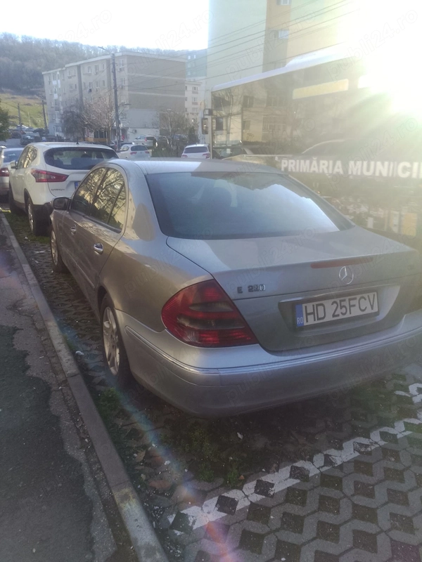 MERCEDES-BENZ E-Class 2005 — imagine 4