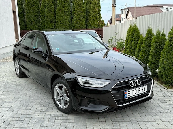 AUDI A4 2021