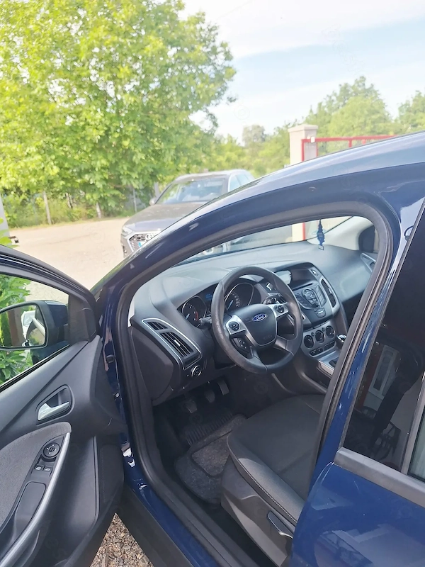 FORD Focus 2014 — imagine 7
