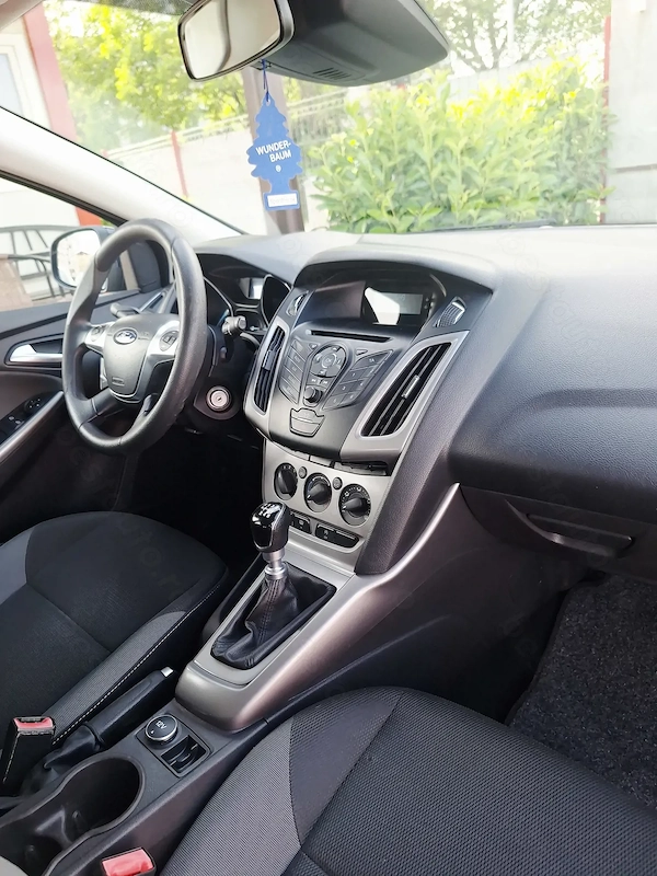 FORD Focus 2014 — imagine 9