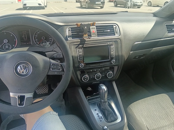 VOLKSWAGEN Jetta 2012 — imagine 9