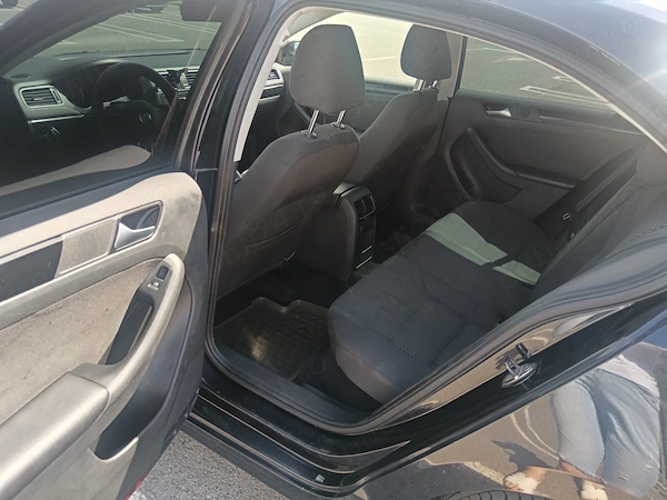 VOLKSWAGEN Jetta 2012 — imagine 6