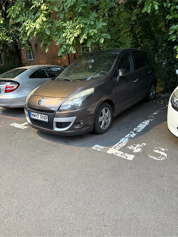 RENAULT Scenic 2011 — imagine 3