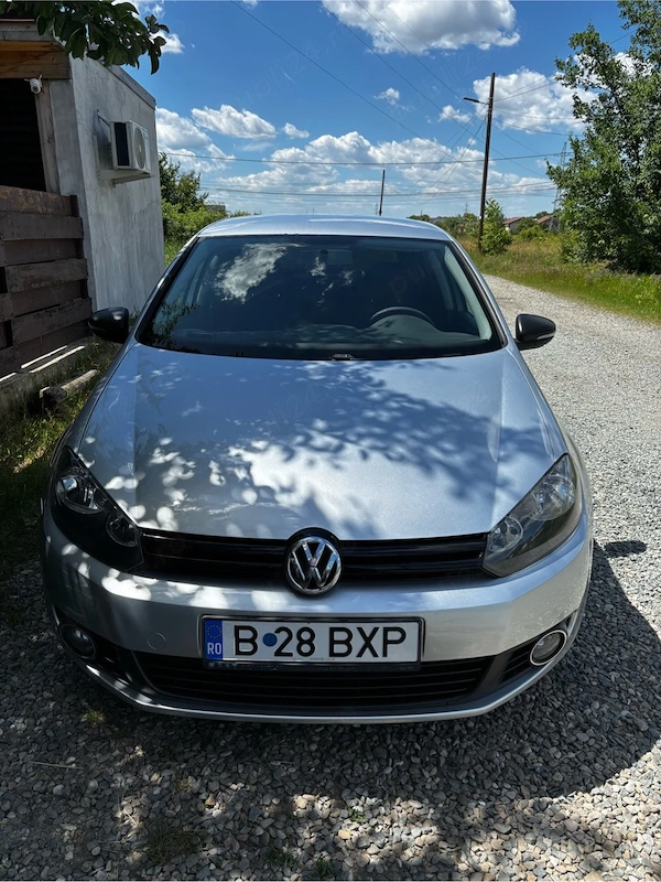 VOLKSWAGEN Golf 2012