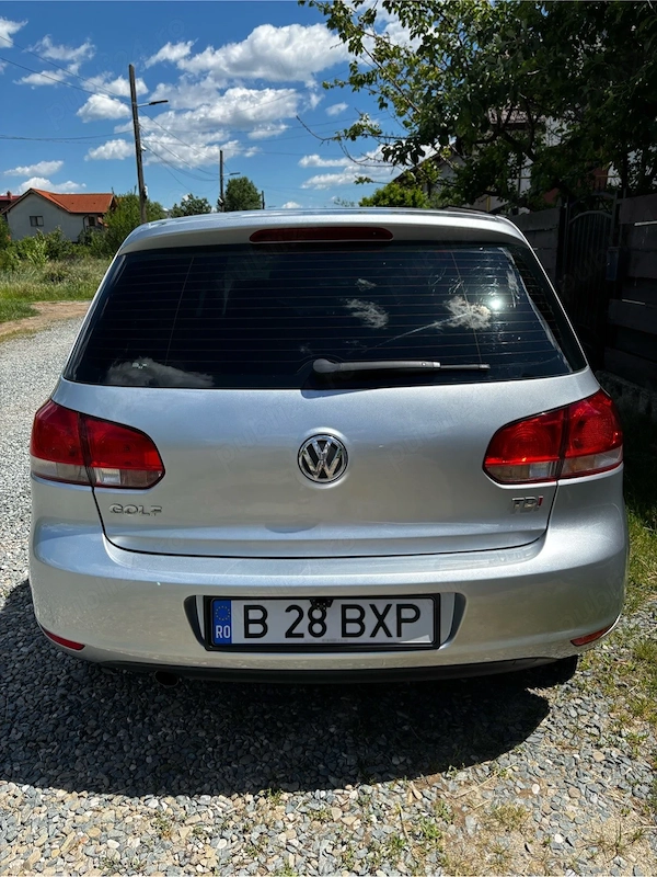 VOLKSWAGEN Golf 2012 — imagine 4
