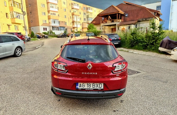 RENAULT Megane 2011 — imagine 3