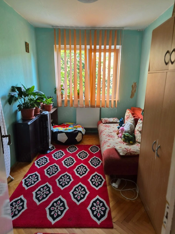 Proprietar vând urgent apartament 3 camere Cetății — fotografia 3