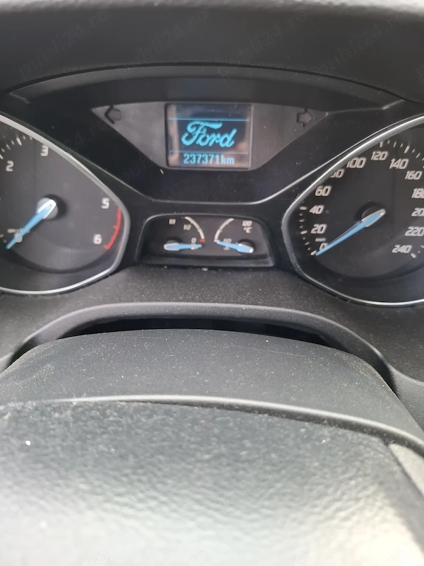 FORD Focus 2011