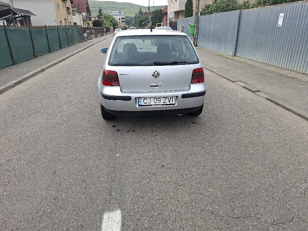 VOLKSWAGEN Golf 2002 — imagine 4