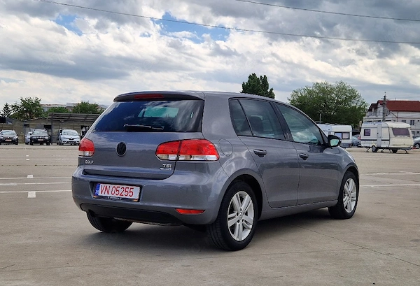 VOLKSWAGEN Golf 2012 — imagine 19
