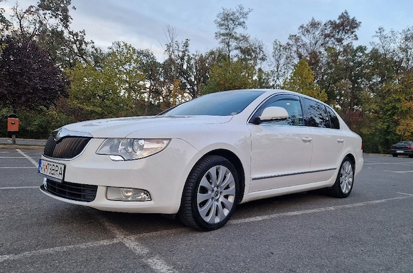 SKODA Superb 2012 — imagine 2