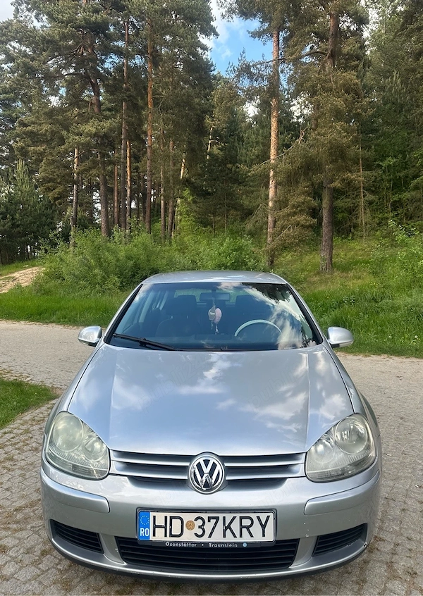 VOLKSWAGEN Golf 2005