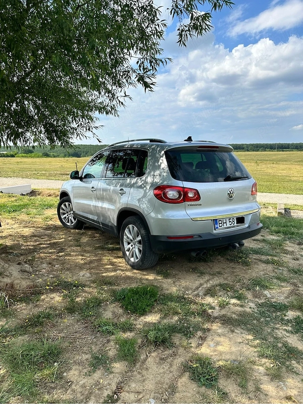 VOLKSWAGEN Tiguan 2010 — imagine 3