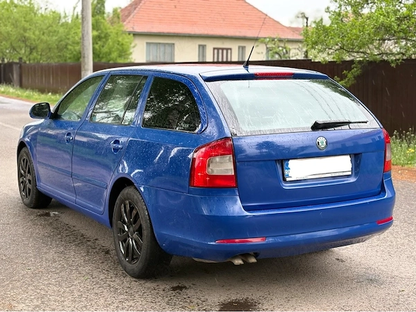 SKODA Octavia 2010 — imagine 2