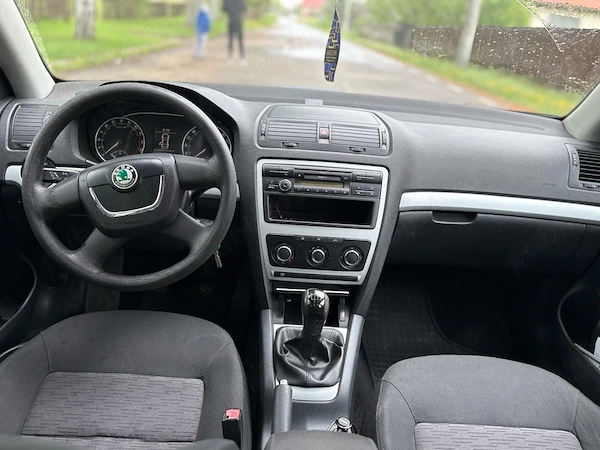 SKODA Octavia 2010 — imagine 5
