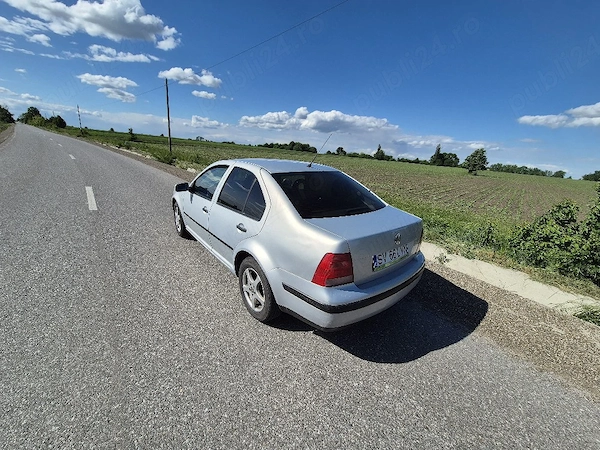 VOLKSWAGEN Bora