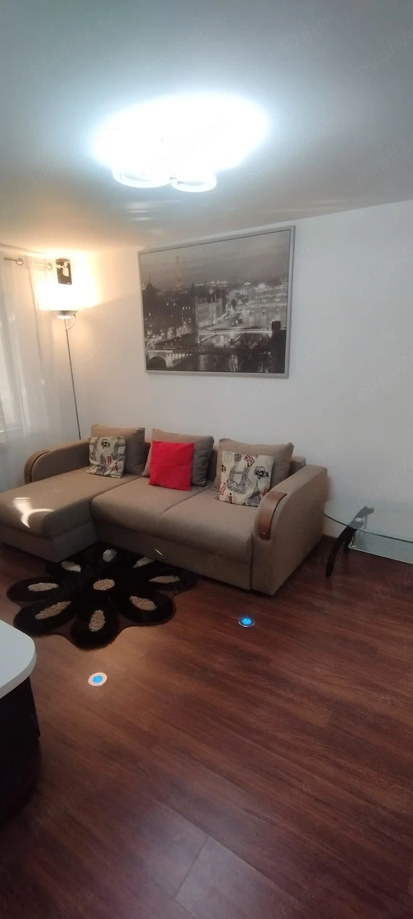 Închiriez apartament cu 2 camere — fotografia 1