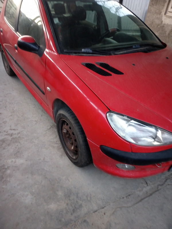 PEUGEOT 206