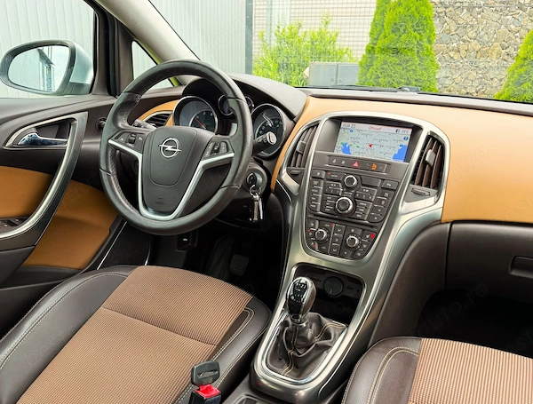 OPEL Astra 2012 — imagine 14