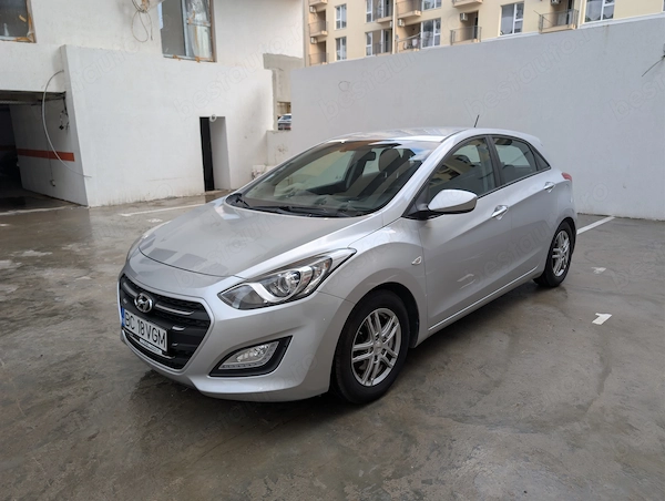 HYUNDAI i30 2016