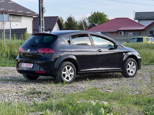 SEAT Leon 2010 — imagine 3