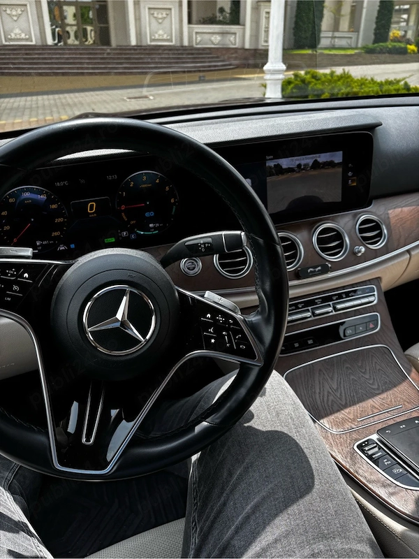 MERCEDES-BENZ E-Class 2020 — imagine 3