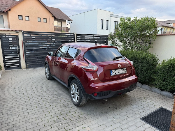 NISSAN Juke 2015