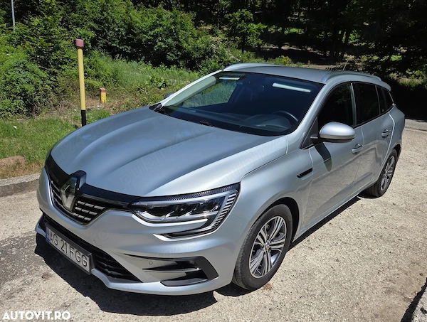 RENAULT Megane 2023 — imagine 2