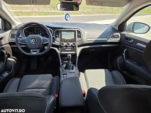 RENAULT Megane 2023 — imagine 7
