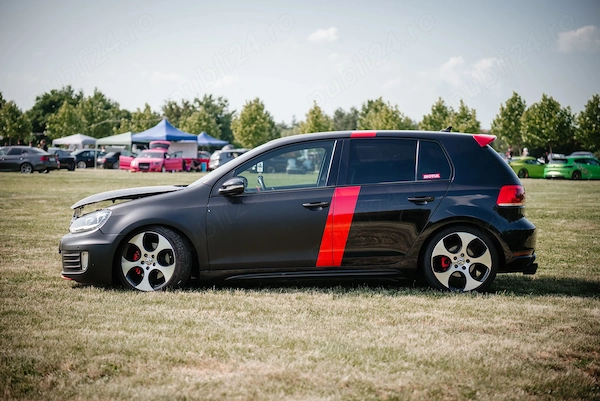 VOLKSWAGEN Golf 2011 — imagine 4
