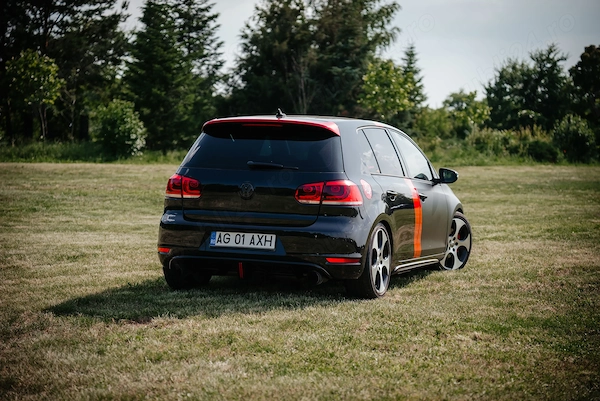 VOLKSWAGEN Golf 2011 — imagine 3