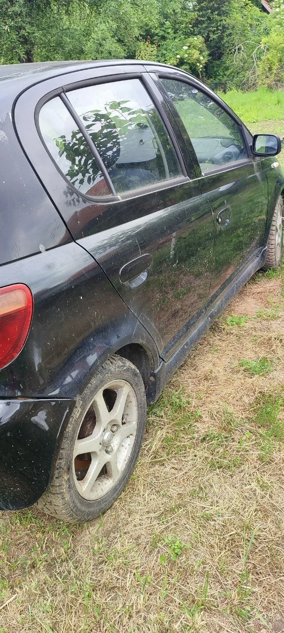 TOYOTA Yaris 2002 — imagine 2
