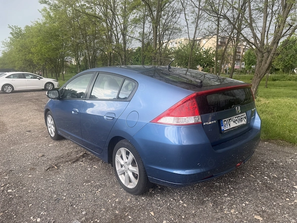 HONDA Insight 2010 — imagine 3